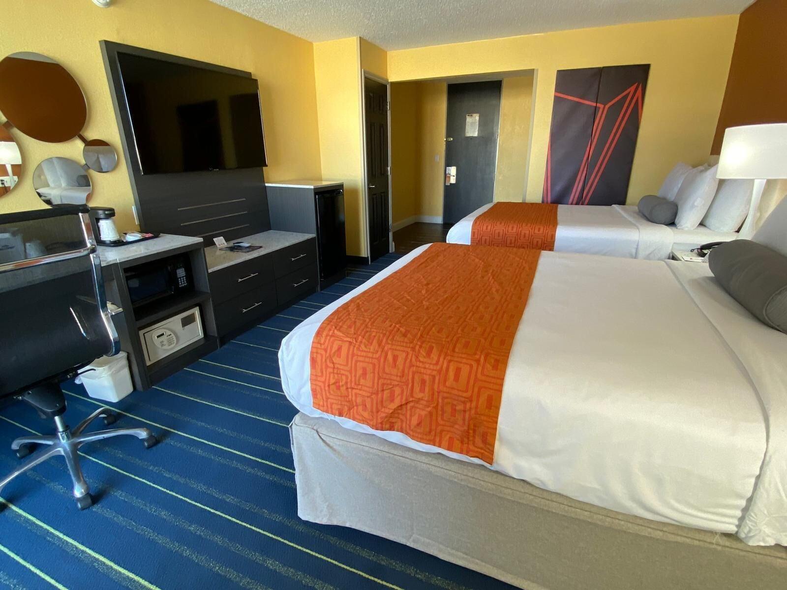 ฮาวเวิร์ด จอห์นสัน บาย วินด์แฮม คลิฟตัน นิวเจอร์ซีย์ Hotel ภายนอก รูปภาพ